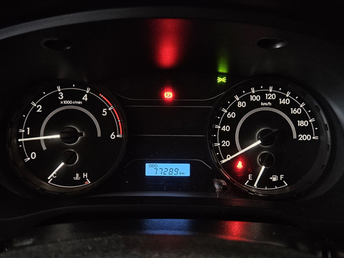 Toyota Hilux 2.8 D-4D TURBO DIESEL CHASSI 4X4 MANUAL