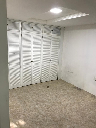 Imagen 10 de 14 de Townhouse En Venta, Residencias Villas De Oriente, Nueva Barcelona