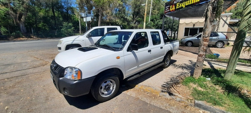 Nissan Np300 2.5 Cabina Doble 133cv 4x2 2011