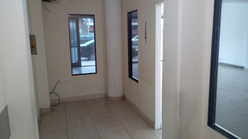 Imagen 8 de 8 de Locales A La Calle - Venta