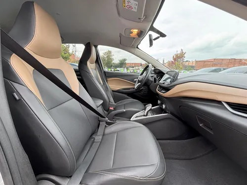 Chevrolet Onix 1.0 PREMIER 5P