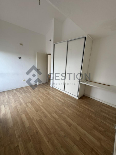 Casa En Venta En La Calera - Opciónal Se Vende Galpón