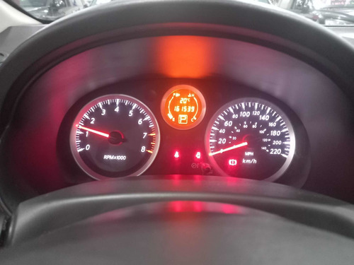Imagem 2 de 10 de Nissan Sentra 2012 2.0 S Flex Aut. 4p