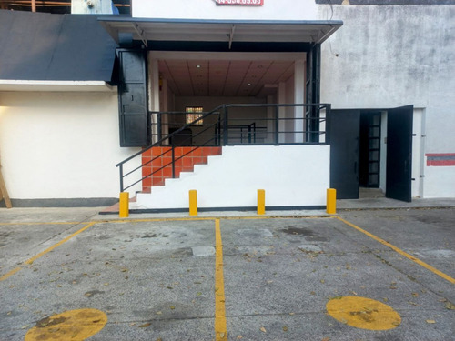 Excelente Oportunidad Para Alquilar Local En Propatria Av. Bolivar. Aa