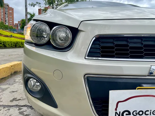 Chevrolet Sonic 1.6 Lt 5 p