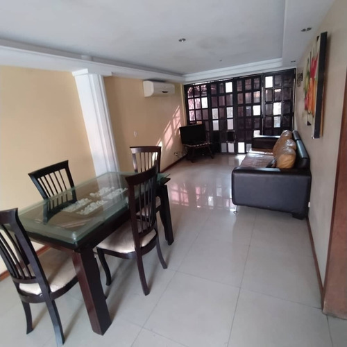 Imagen 5 de 9 de Townhouse En Venta Urb. Nueva Casarapa, Conjunto Residencial Los Aleros