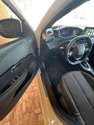 Peugeot 208 1.6 Road Trip Tiptronic