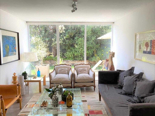 Preciosa Casa Ubicada En María Monvel, La Reina Alta