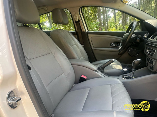 Renault Fluence Sedan Privilège 2.0 16V FLEX Aut