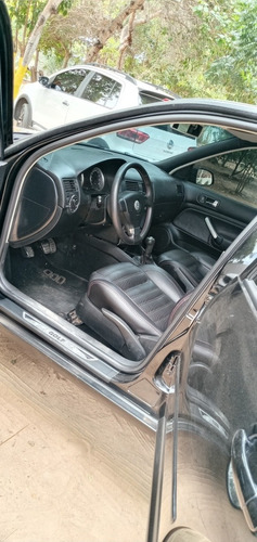 Imagem 3 de 6 de Volkswagen Golf 2011 2.0 Sportline Total Flex 5p