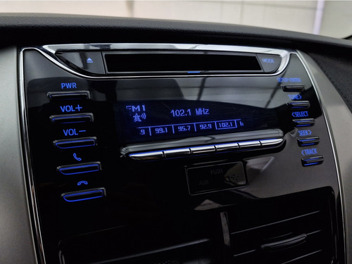 Toyota Yaris Sedán 1.5 16V FLEX SEDAN XL LIVE MULTIDRIVE