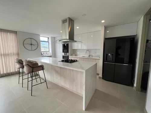 Apartamento En Venta En Loma De Las Brujas. Cod V12609