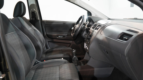 Volkswagen Suran 1.6 Comfortline 101cv