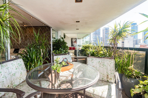 Venta Departamento Premium Torre De Categoría 4 Ambientes Palermo En Av Libertador.