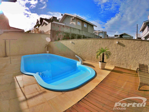 Luxuosa Mansão Em Condomínio Fechado No Golden Park, Com 4 Quartos,sendo 3 Suítes 1 Máster, Salão De Festas Mobiliado, Piscina, Duas Vagas Individuais E Cobertas. Casa Totalmente Mobiliada E Com Proj
