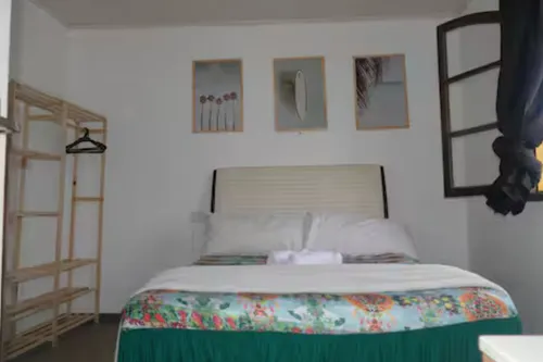 Casa Na Praia Da Juréia, Pé Na Areia, Com Piscina, Frente Ao Mar. Sítio À Beira-mar!