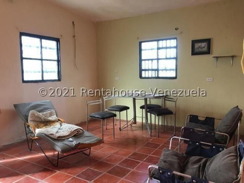 Imagen 7 de 12 de Casa De Campo Venta Ubicada En Paraguaná