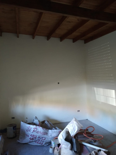 Imagen 8 de 17 de Dos Viviendas En Un Lote De 390 Mts2. Excelente Ubicación!!!