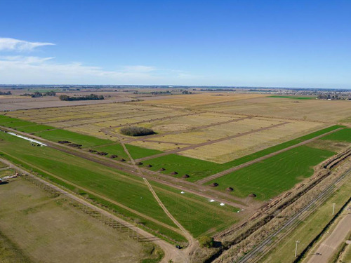 Terreno En Vida Lagoon Con 962m2 Y Lindero Al Canal