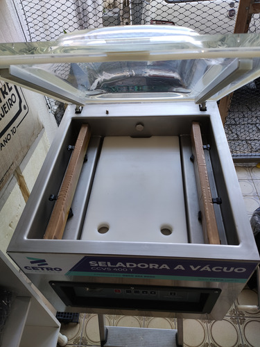 Seladora A Vácuo De Bancada Com Atm Ccvs 400 T (Usado)