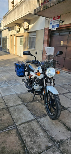 Vendo Bajaj Boxer 150cc Año 2023 Primer Dueño Con 3.000km