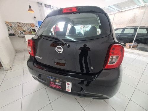 Imagem 6 de 22 de Nissan March 2015 1.6 16v S 5p