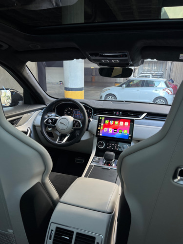 Jaguar F-pace Svr
