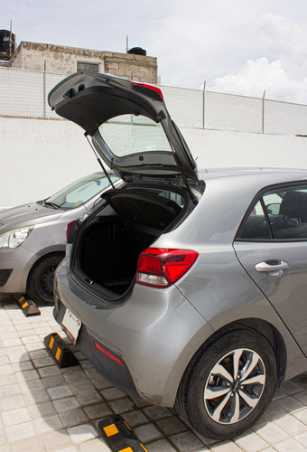Kia Rio 1.6 Lx Hatchback Mt