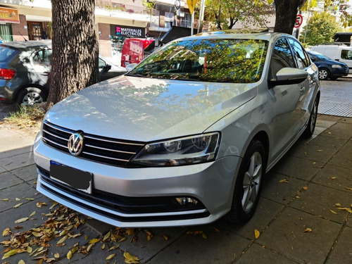 Imagen 1 de 9 de Volkswagen Vento 2016 2.5 Advance Plus 170cv