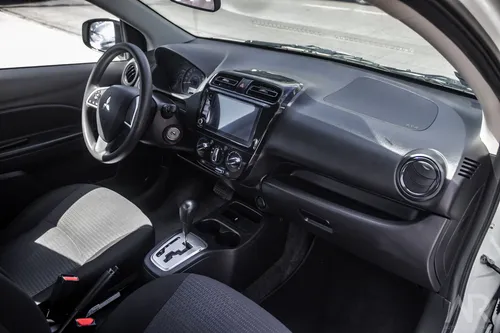 Mitsubishi Mirage 1.2 G4 GLX Cvt