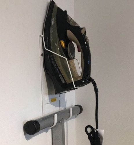Imagen 3 de 3 de Soporte Dual Höllsen Para Plancha Y Tabla De Planchar