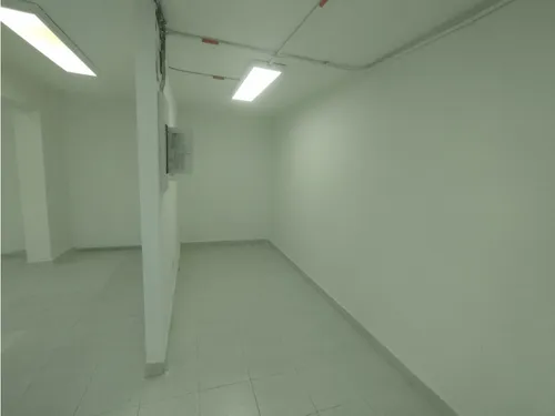 Se Arrienda Amplia Bodega, En Calasanz, Medellín