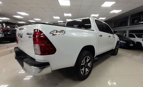 Toyota Hilux 2.8 Cd Srx 177cv 4x4 At