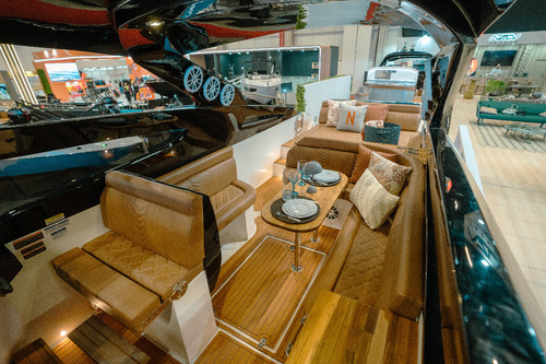Lancha Azov Z380c Cabinada - 2025 0km - Direto Da Fábrica