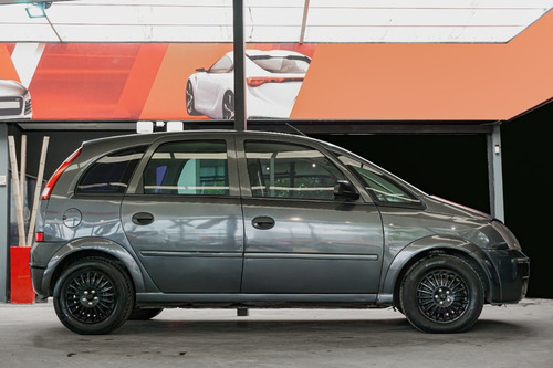 Imagen 9 de 15 de Chevrolet Meriva Gl 1.8 2006