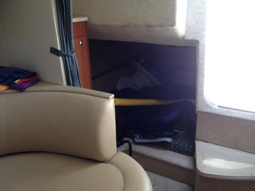 Imagen 2 de 9 de Mini Yate Bayliner 32 Pies #442