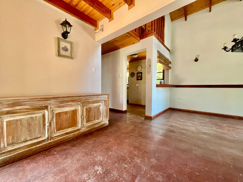 Cómoda Y Acogedora Casa En Parcelación En Camino Loreto