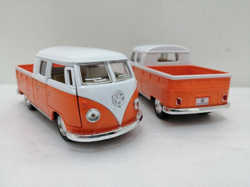 Kinsmart,1963 Volkswagen Pickup , Escala 1:34, 13cms Largo. 