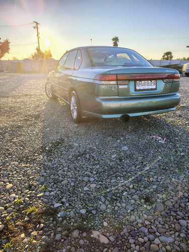 Subaru Legacy 2.0 Gl