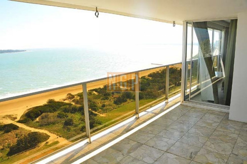 Imagen 19 de 30 de Apartamento En Mansa, 3 Dormitorios