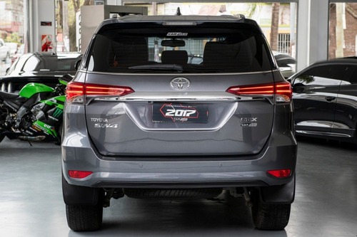 Imagen 6 de 15 de Toyota Sw4 2.8 Srx 177cv 4x4 7as At