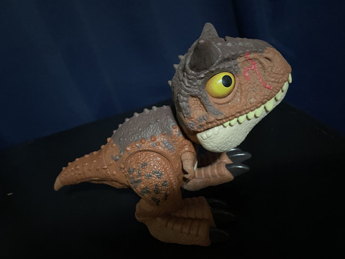 Dinosaurio Carnotauro Toro Bebe Jurassic World Usado (Usado)