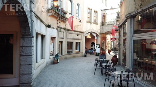 Imagen 1 de 5 de Comercial - Plaza Canning (comerciales)