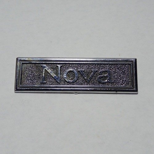 Emblema Metalico Del Tablero De Chevy Nova