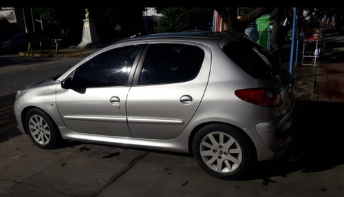 Peugeot 207 1.4 Xs 2010