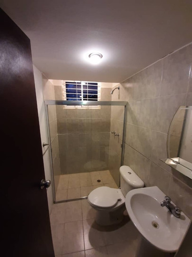 Imagen 11 de 16 de Venta De Apartamento En Puerta Real Mañongo. Cód.: 451328. 0414-4841043