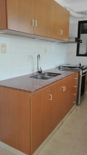 Apartamento En Venta De 2 Dormitorios En Residencial