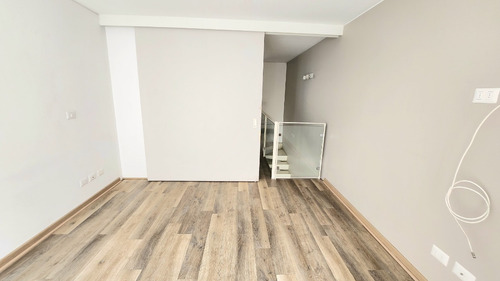 Vende Triplex En Providencia, Excelente Inversión