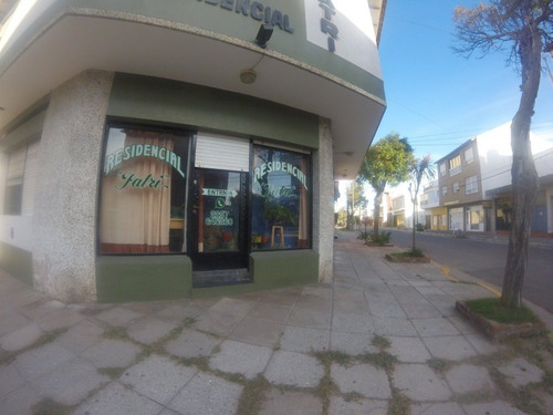 Imagen 4 de 4 de Amplia Esquina Hotel/ Hosterìa En Venta En Mar De Ajo Norte