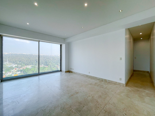 130 M. 2 A 3 Recamaras, Balcón Con Vista Increíble, 3 Baños, 2 Cajones De Estacionamiento, Gimnasio Y Alberca